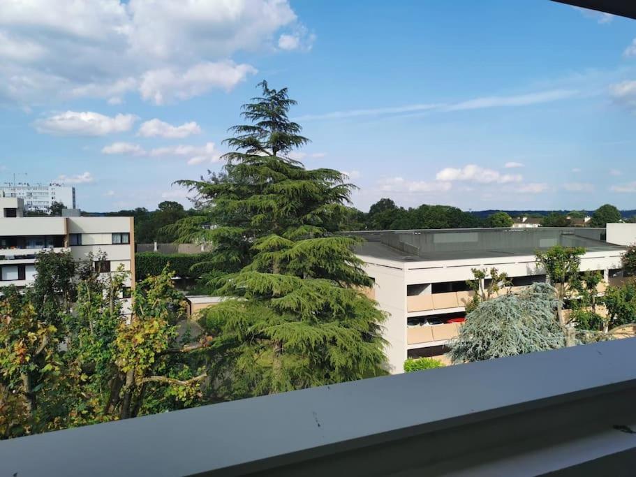 F3 Compose De 2 Grands Lits Et 1 Grand Canape Lit Courcouronnes Exterior photo